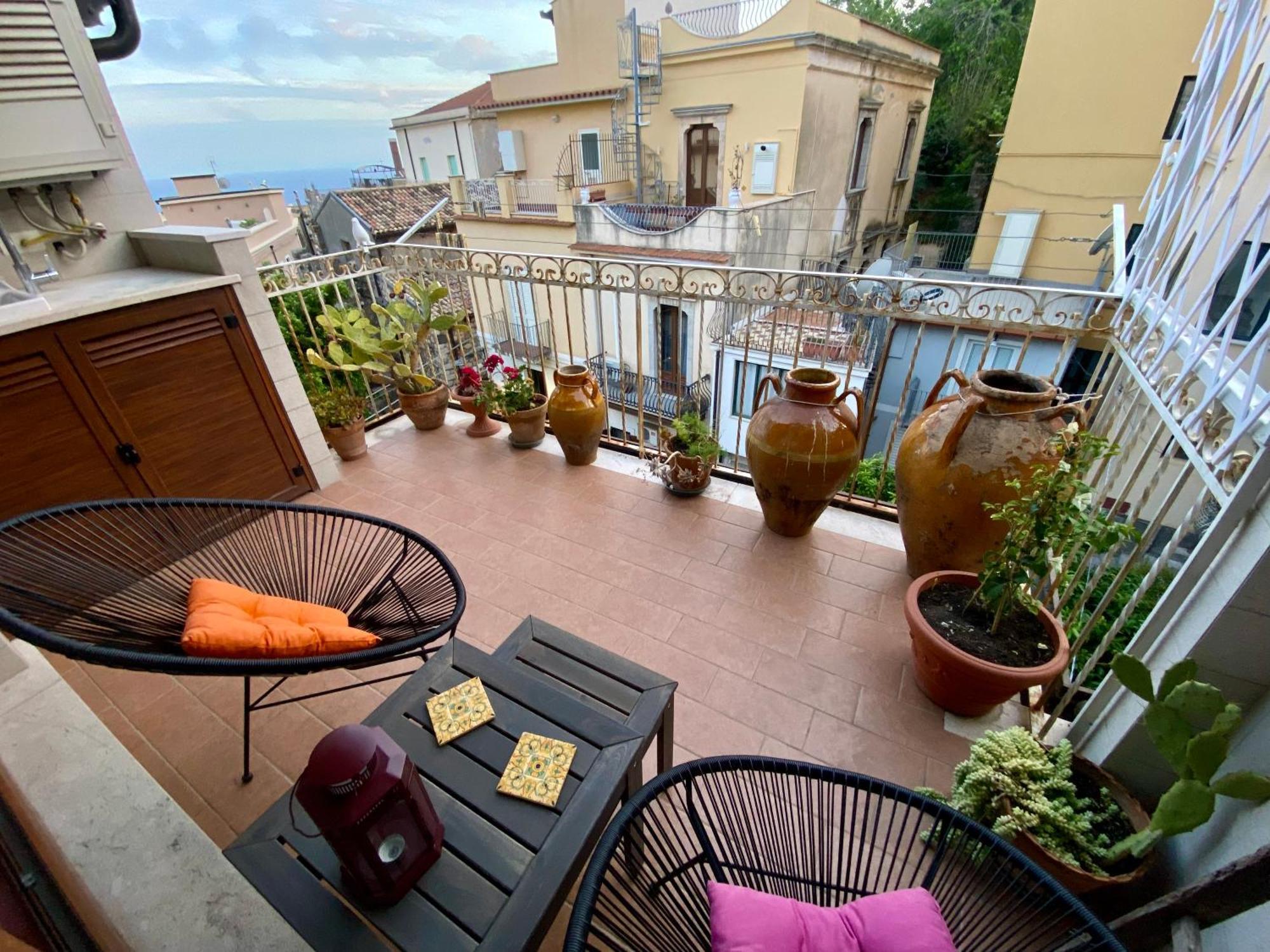 Sole Apartment Taormina Dış mekan fotoğraf